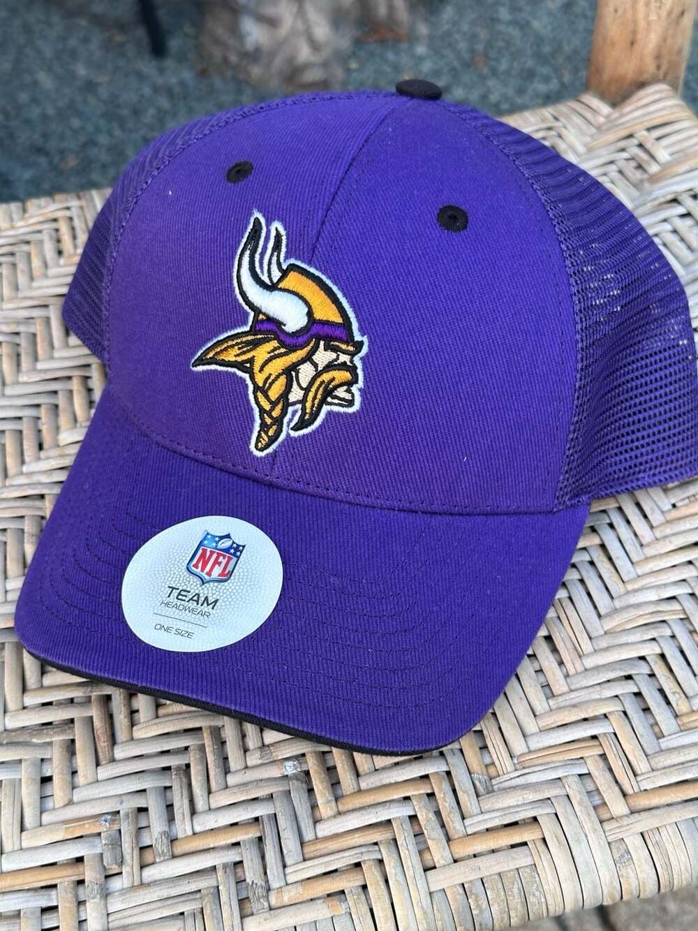 NFL Team Headwear Minnesota Vikings Mesh Snapback Hat One Size